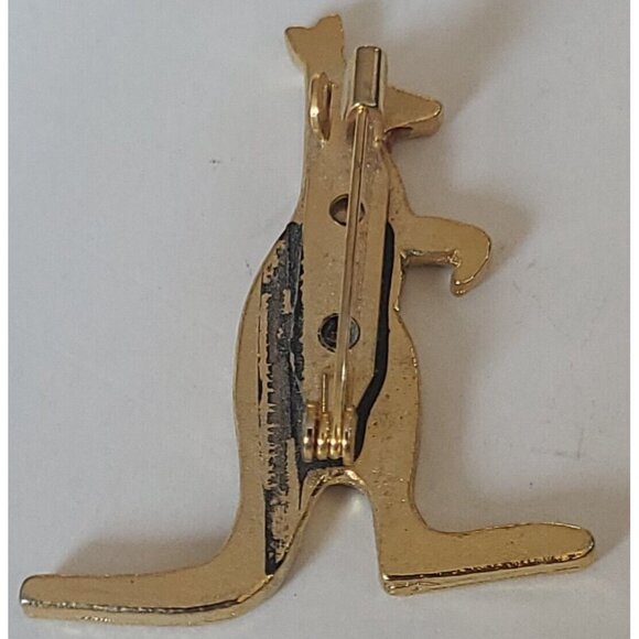 Kangaroo Vintage Lapel Pin - Picture 2 of 2